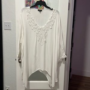 Gorgeous Embroidered white blouse!